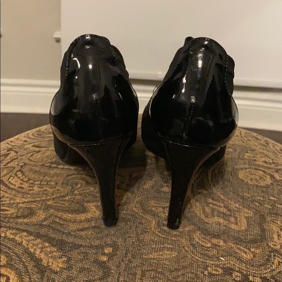 Dana Buchman booties - Picture 4 of 7